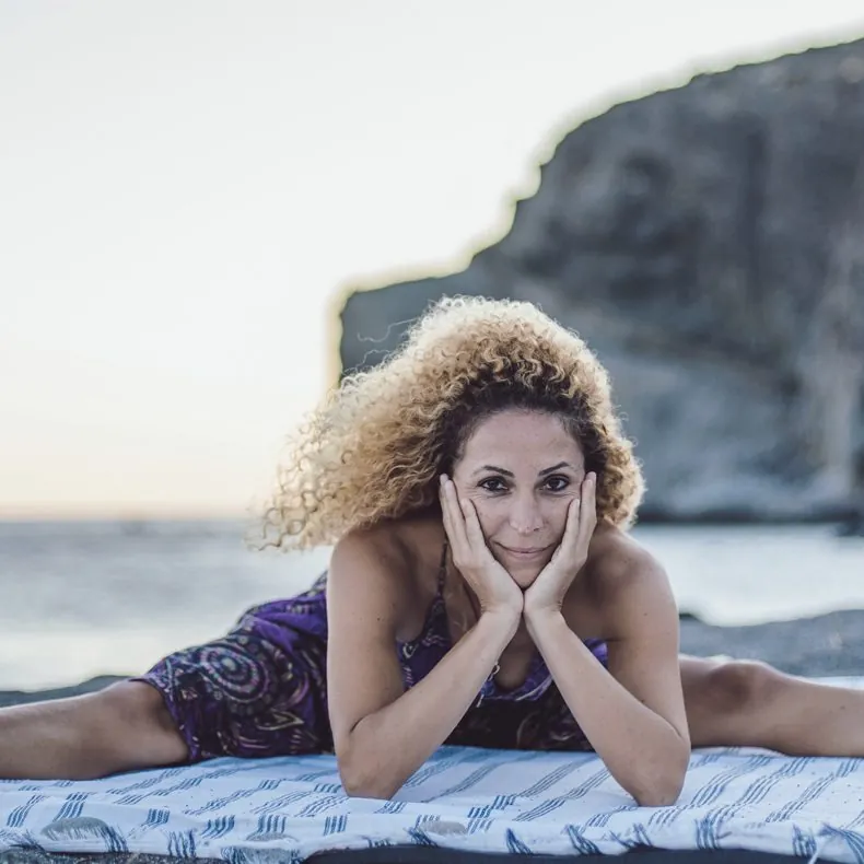 Banu, insegnante di yoga gentile